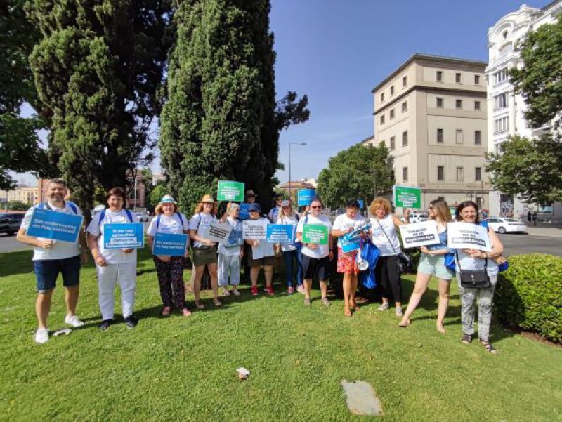 Más de 8.000 enfermeras se manifiestan para exigir mejoras reales para un Sistema Sanitario “enfermo”